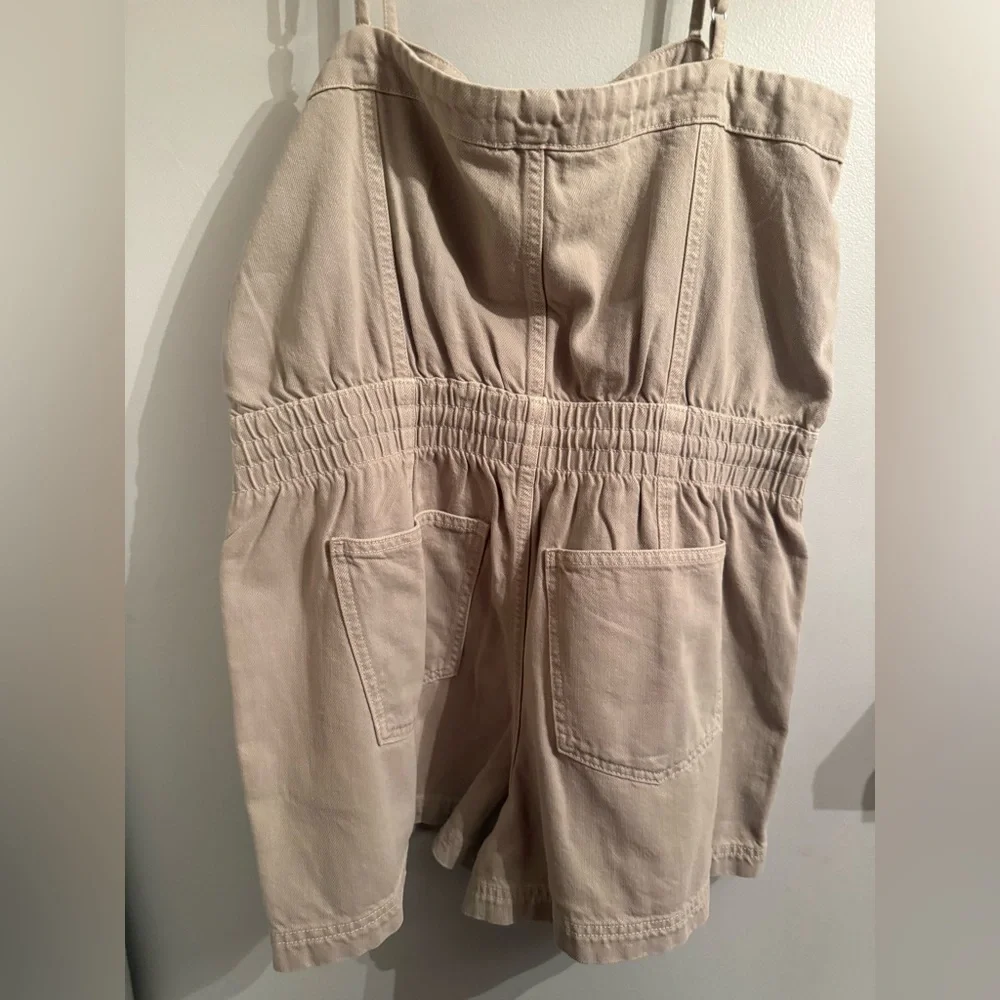 Universal Thread Tan Romper - Picture 4 of 5